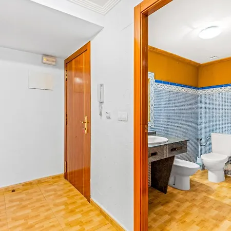 Unique 3-3 Apart-hotel