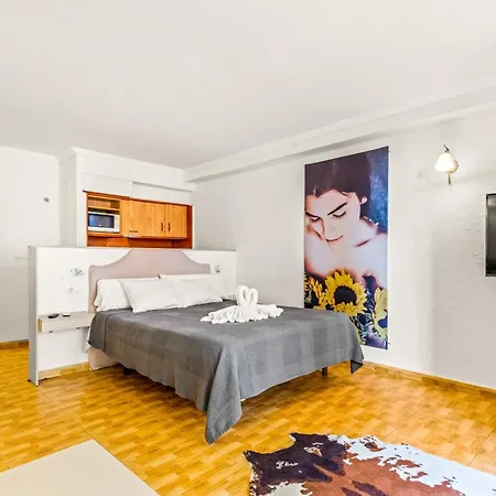 Unique 3-3 Lejlighedshotel